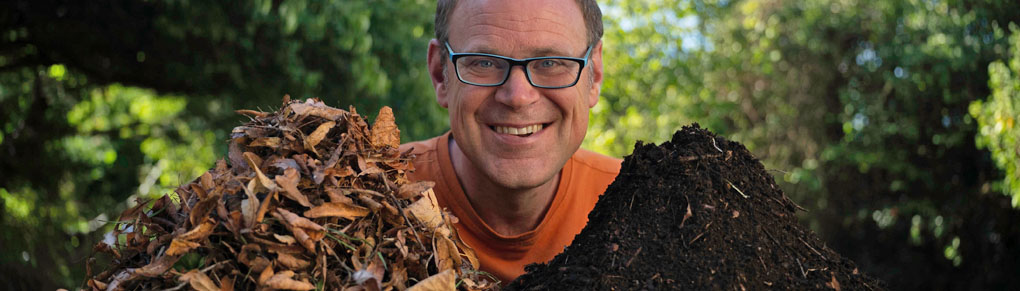 7 Ways Smart Gardeners Use Autumn Leaves to Nourish Their Plants